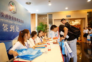 礼仪服务 多伦科技博览会上绽放的优雅力量